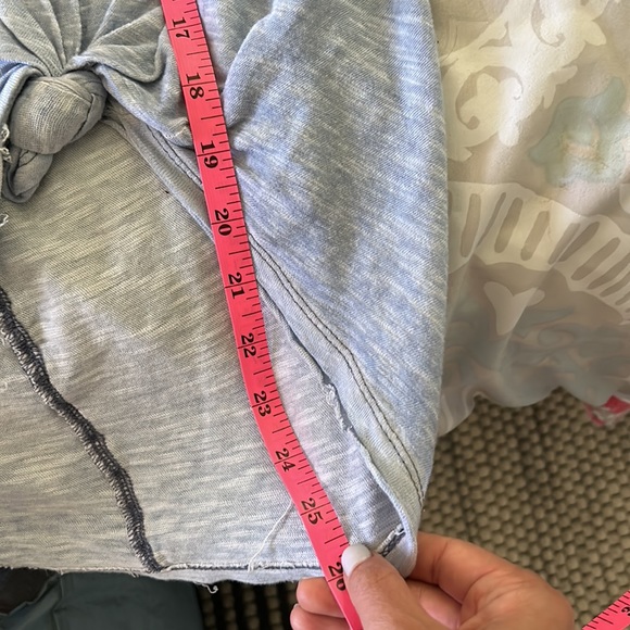 Free people we the free distressed lightweight Tank. Size XS - Picture 8 of 10